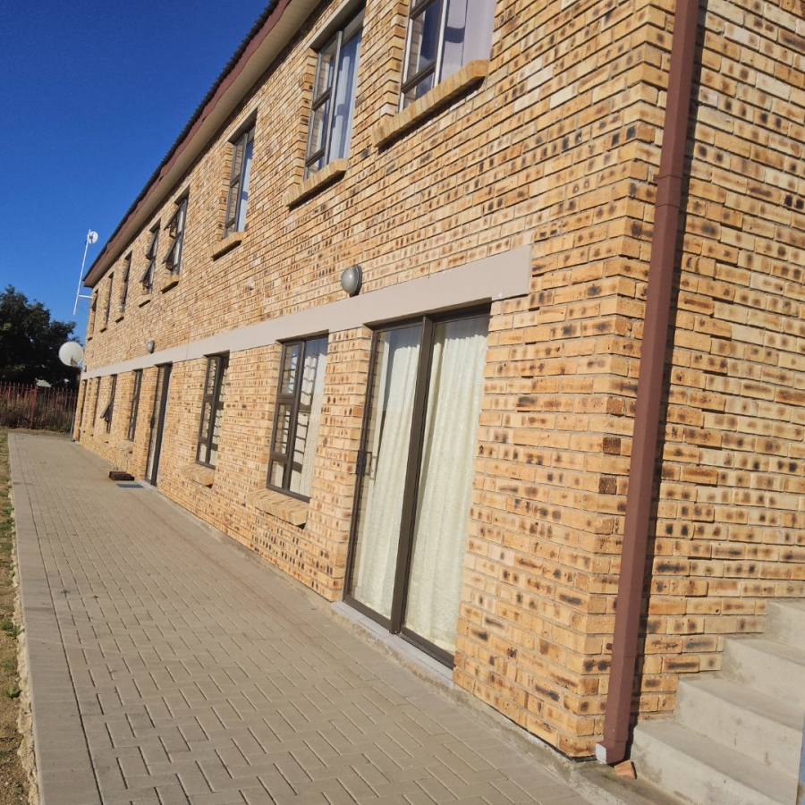 2 Bedroom Property for Sale in Lourierpark Free State